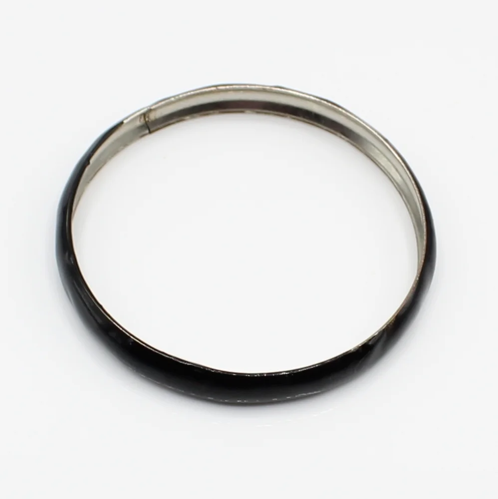Vintage black enamel bracelet - Picture 2 of 4
